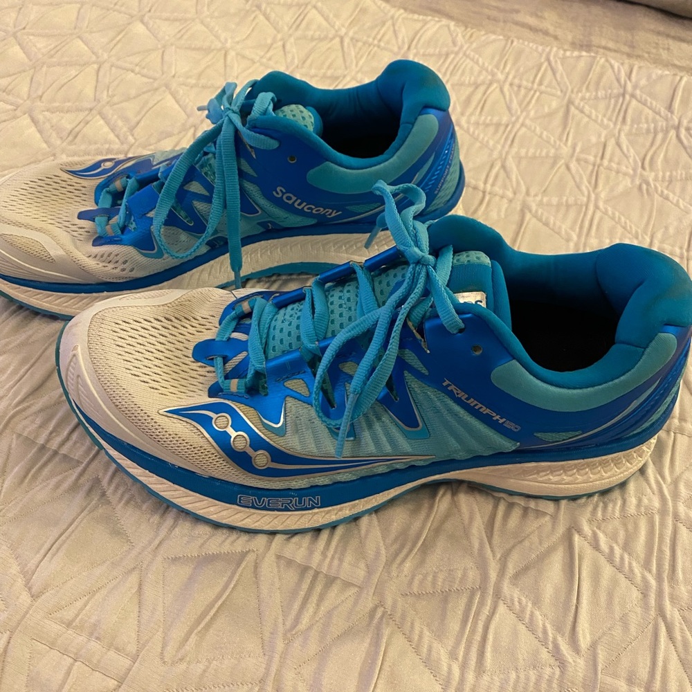 Saucony Triumph running shoes size 7.5